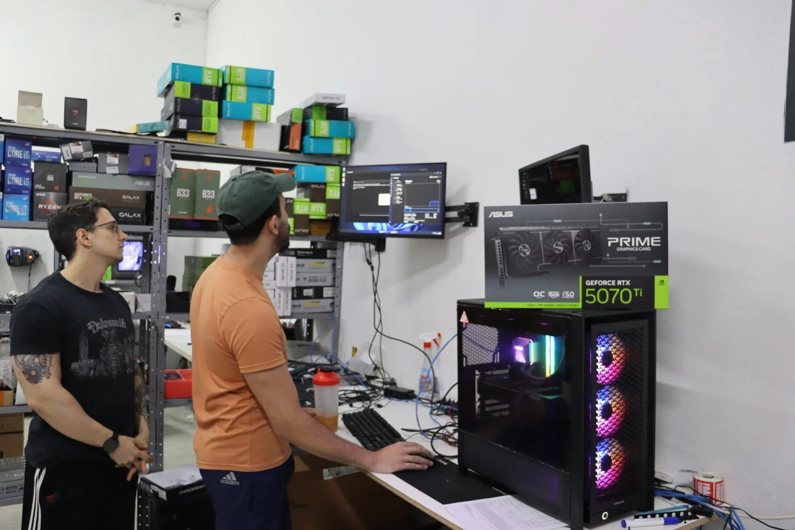 Atendimento e upgrade de computador na loja PC Upgrade